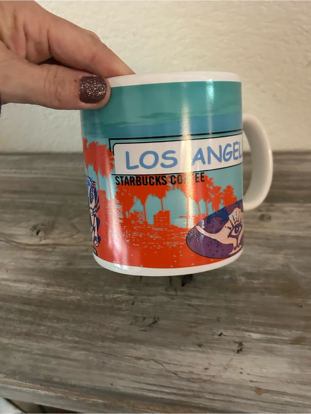 NEW 1998 Vintage Starbucks LA Mug, Large.
Randy's Donuts Logo